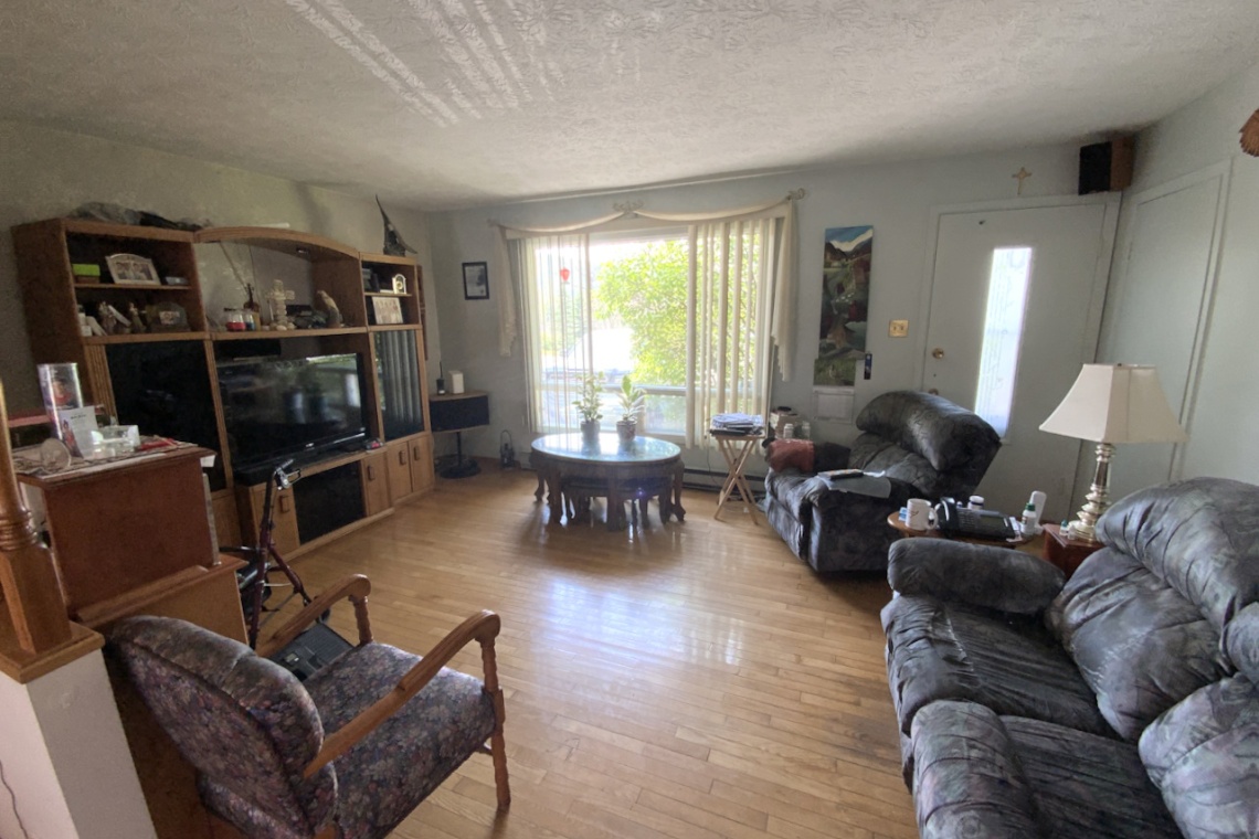 Edmundston, (N.-B.) E3V 3T4, ,Résidentiel,À vendre,1377